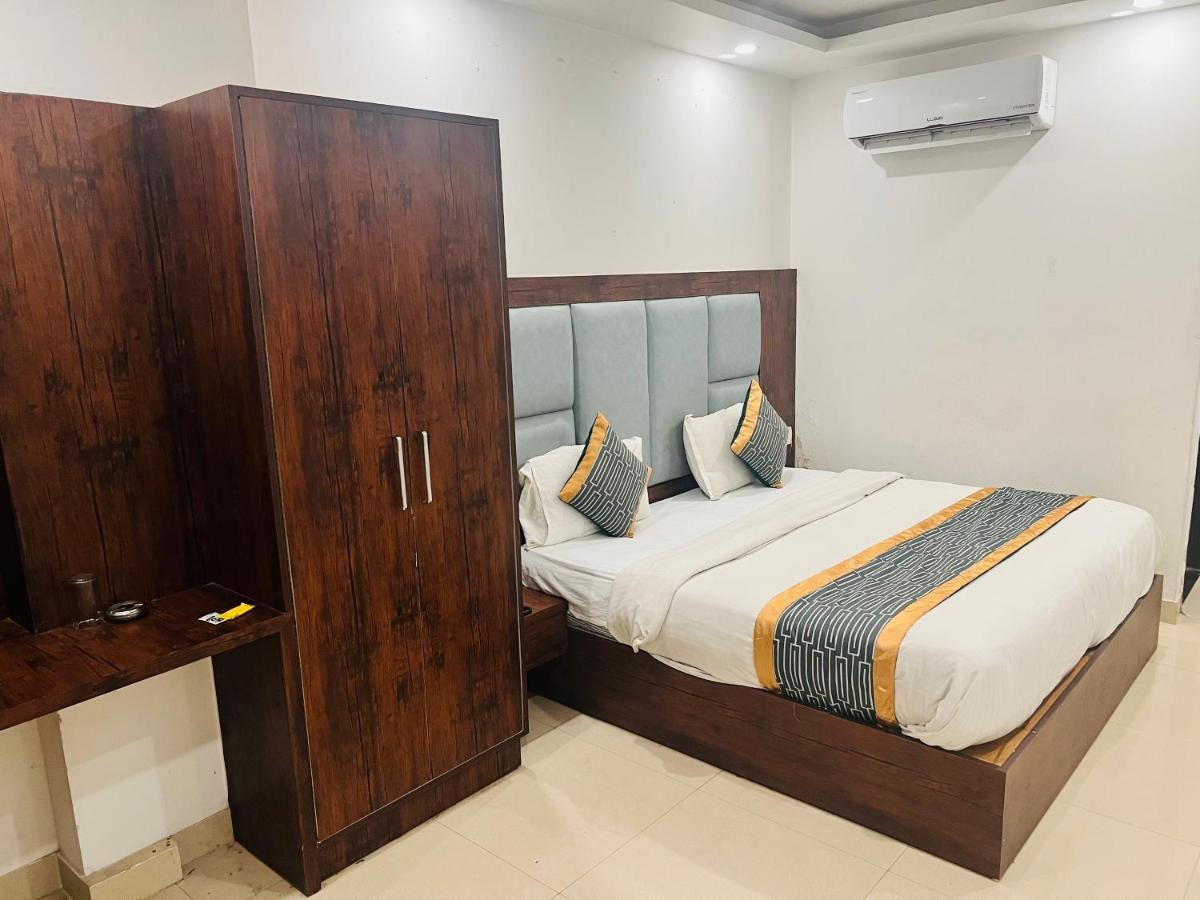 Teju Near Delhi Airport T3 Hotel New Delhi